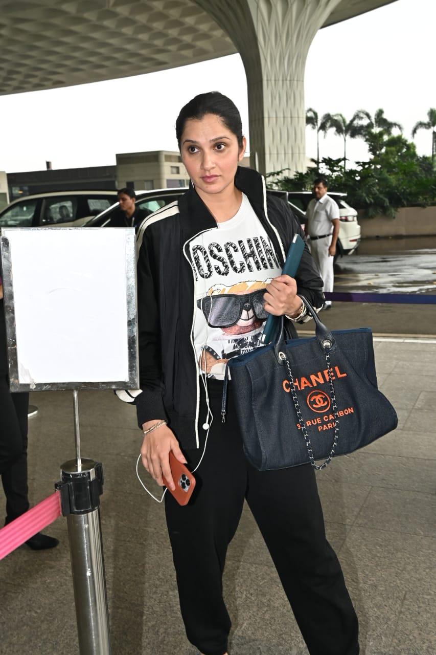 The Tennis player made heads turn in her sporty yet eye-catching outfit!